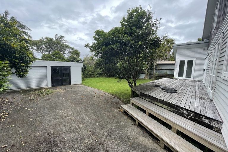 Photo of property in 19 Moa Road, Point Chevalier, Auckland, 1022