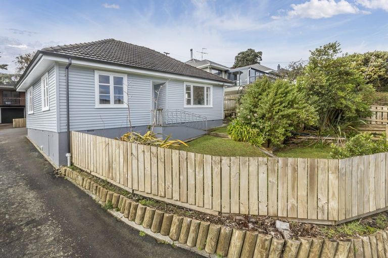Photo of property in 24 Duncan Street, Tawa, Wellington, 5028