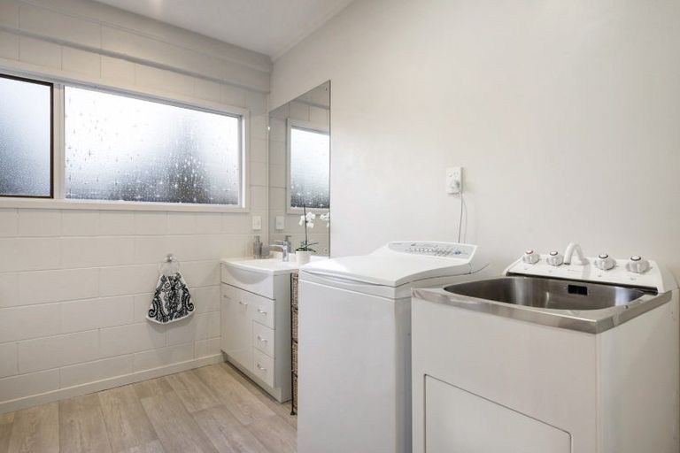 Photo of property in 3/421 Hibiscus Coast Highway, Orewa, 0931