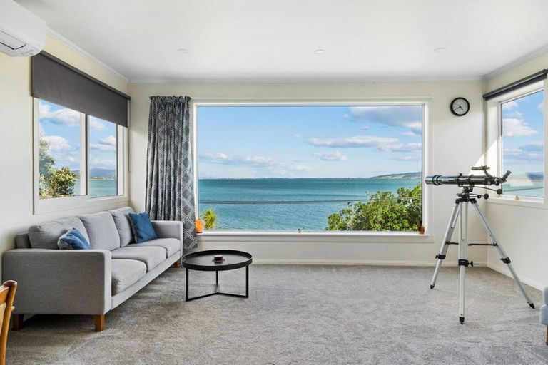 Photo of property in 104 Beach Road, Onerahi, Whangarei, 0110