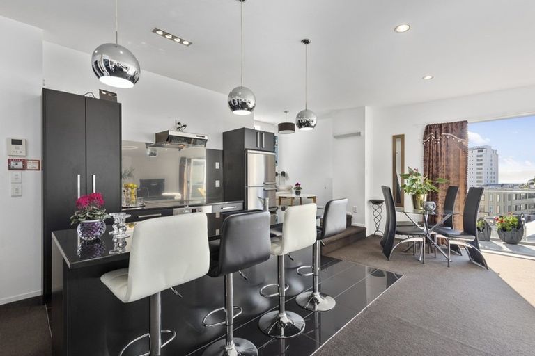 Photo of property in 6c/8 Lipman Street, Mount Victoria, Wellington, 6011