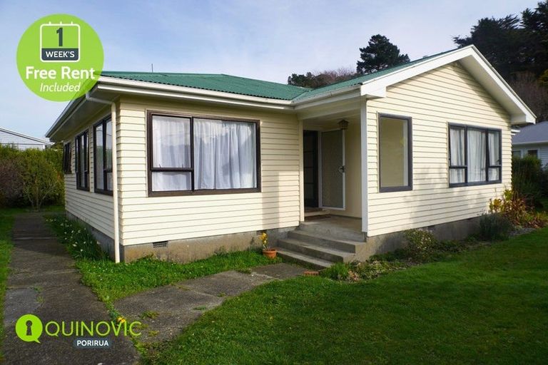 Photo of property in 4 Mclellan Street, Tawa, Wellington, 5028