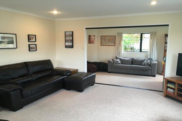 Photo of property in 138 Wiseley Road, West Harbour, Auckland, 0618