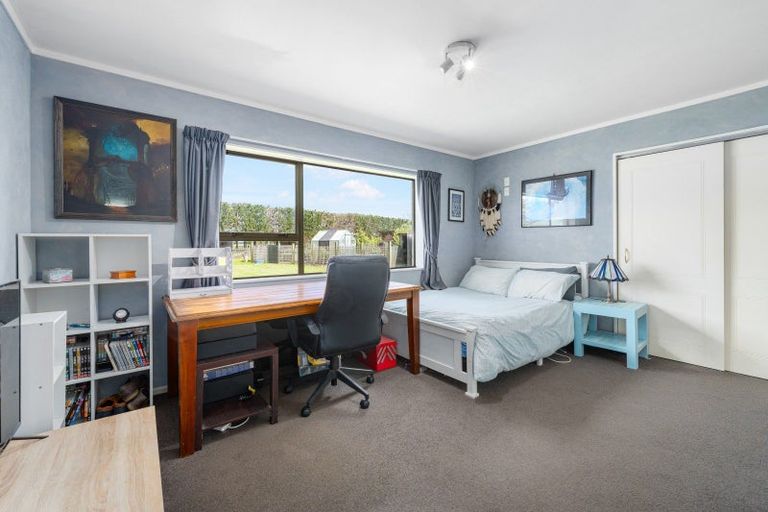 Photo of property in 521 Hickford Road, Foxton, 4891