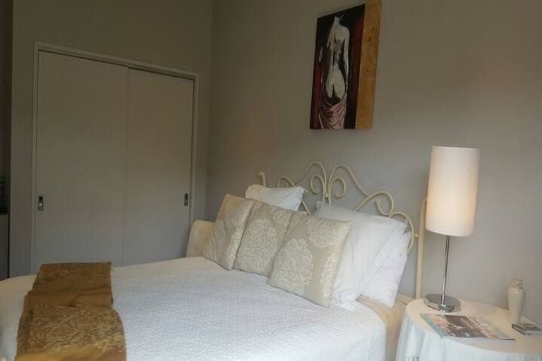 Photo of property in 3 Hobson Heights Road, Lucas Heights, Auckland, 0632