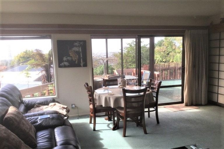 Photo of property in 237 Te Atatu Road, Te Atatu South, Auckland, 0610