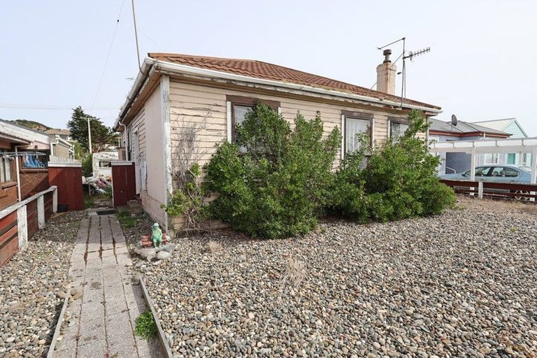 Photo of property in 40 Blackwater Street, Bluff, 9814