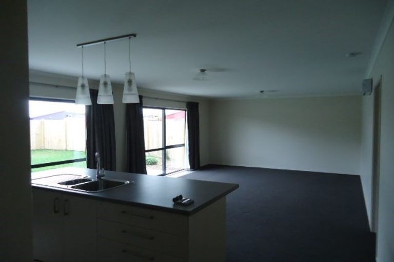 Photo of property in 26 Piwakawaka Court, Rototuna North, Hamilton, 3210