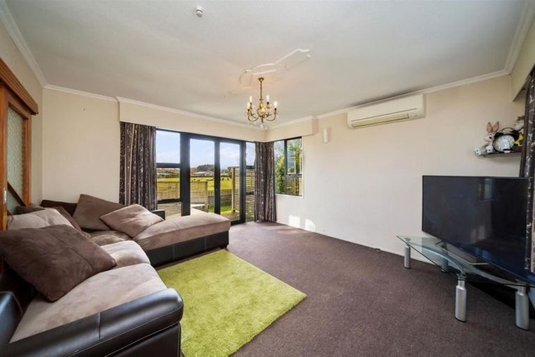 Photo of property in 301 High Street, Eltham, 4322