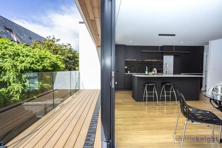 Photo of property in 2/11 Carlton Mill Road, Merivale, Christchurch, 8014