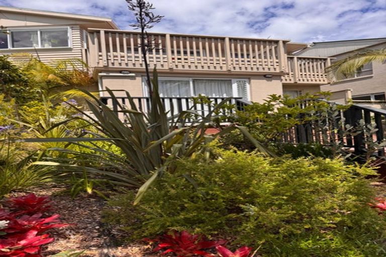 Photo of property in 9/37 Waipa Street, Birkenhead, Auckland, 0626