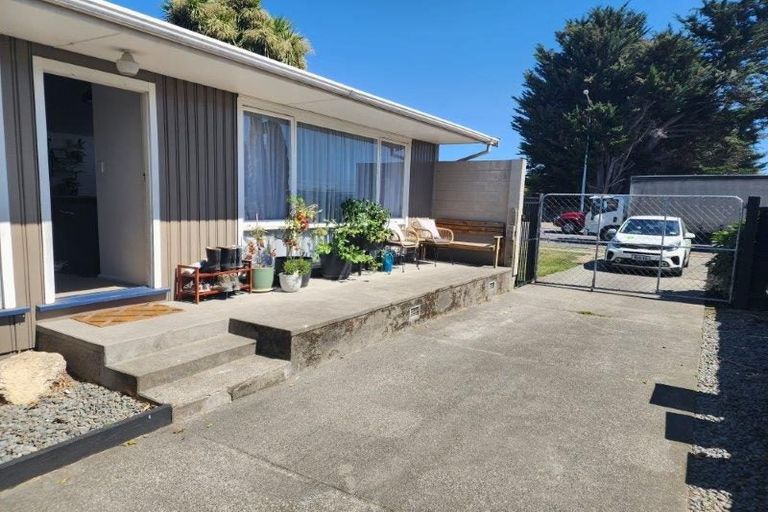 Photo of property in 80 Russley Road, Russley, Christchurch, 8042