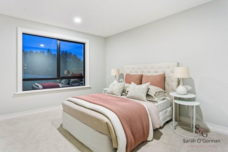 Photo of property in 65 Rathmullen Place, Pinehill, Auckland, 0632