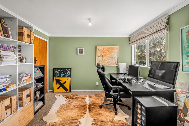 Photo of property in 15 Godwin Crescent, College Estate, Whanganui, 4500