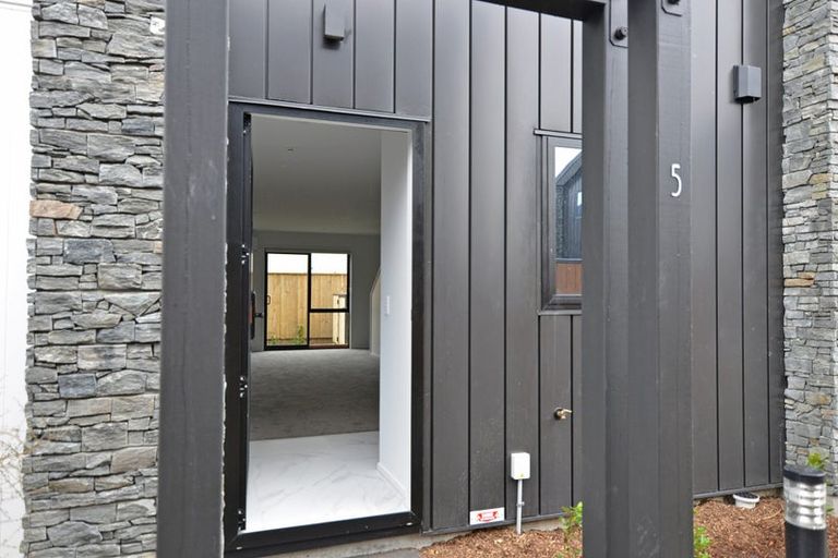 Photo of property in 7/5 Milne Crescent, Taita, Lower Hutt, 5011