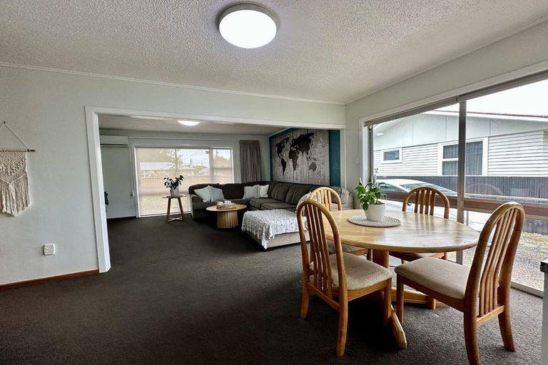 Photo of property in 22 Kettle Avenue, Awapuni, Palmerston North, 4412