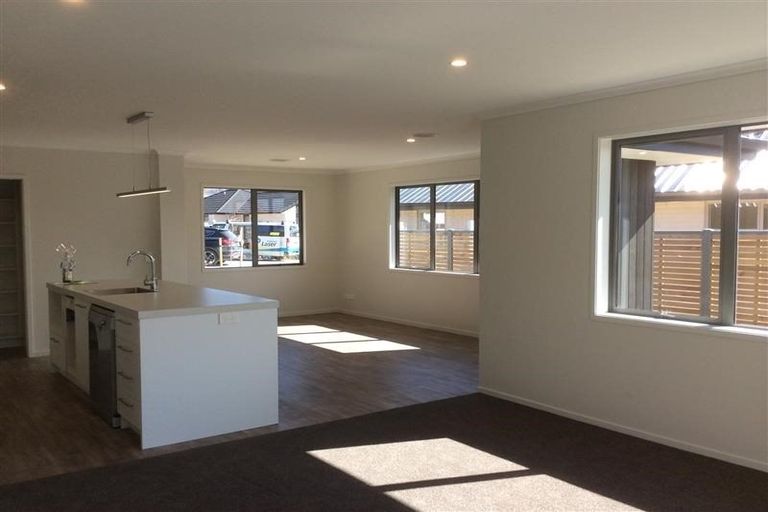 Photo of property in 6 Shipton Court, Lower Shotover, Queenstown, 9304