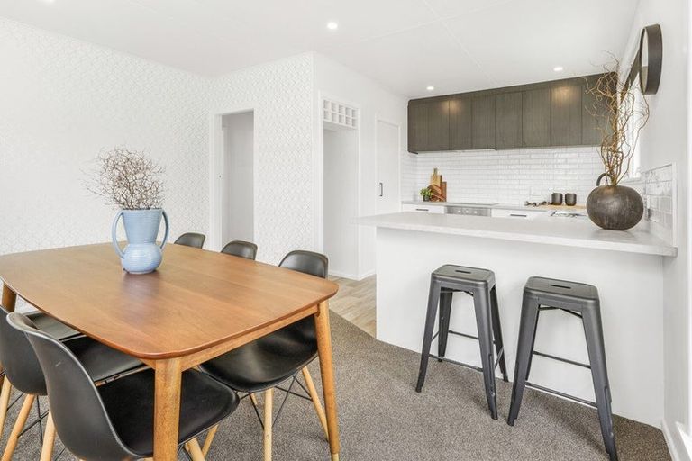 Photo of property in 260 Sandwich Road, St Andrews, Hamilton, 3200