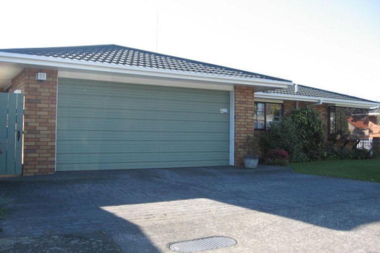Photo of property in 209 College Street, West End, Palmerston North, 4412