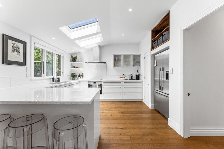 Photo of property in 40 Weka Street, Fendalton, Christchurch, 8041