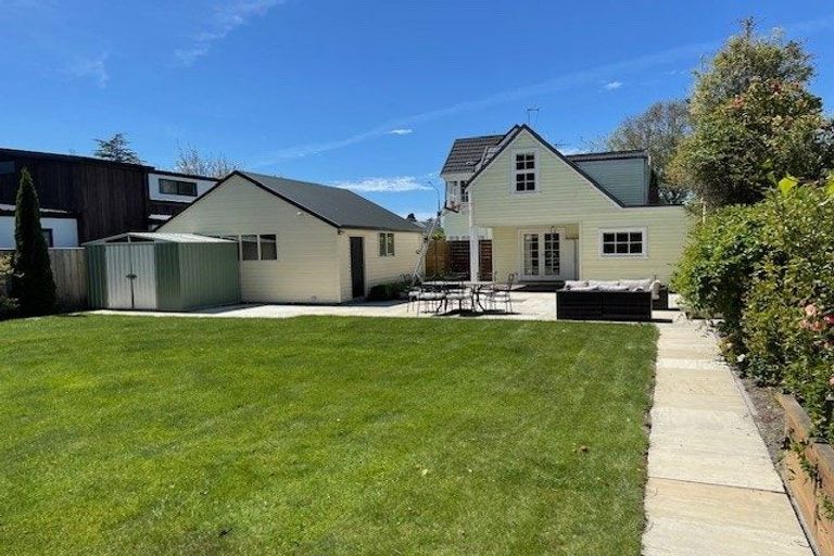 Photo of property in 55 Straven Road, Riccarton, Christchurch, 8011