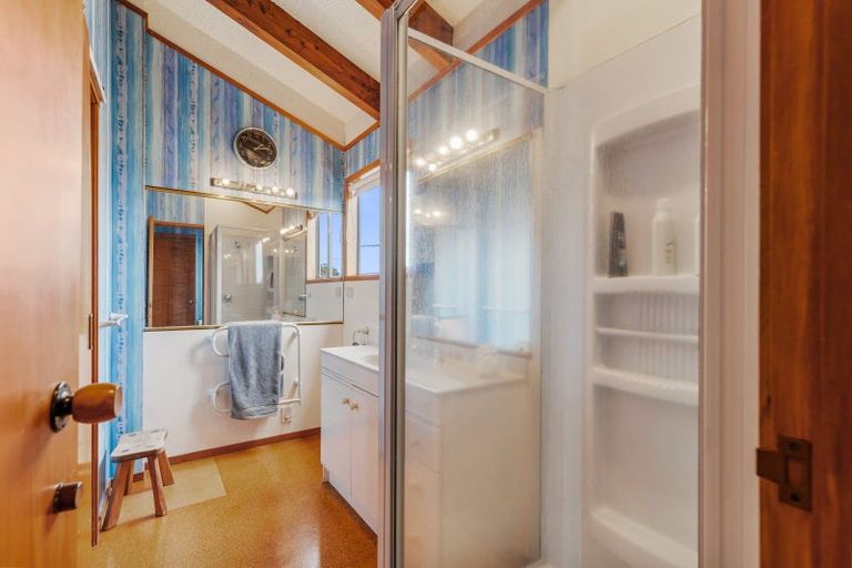 Photo of property in 1/25 Craig Road, Milford, Auckland, 0620