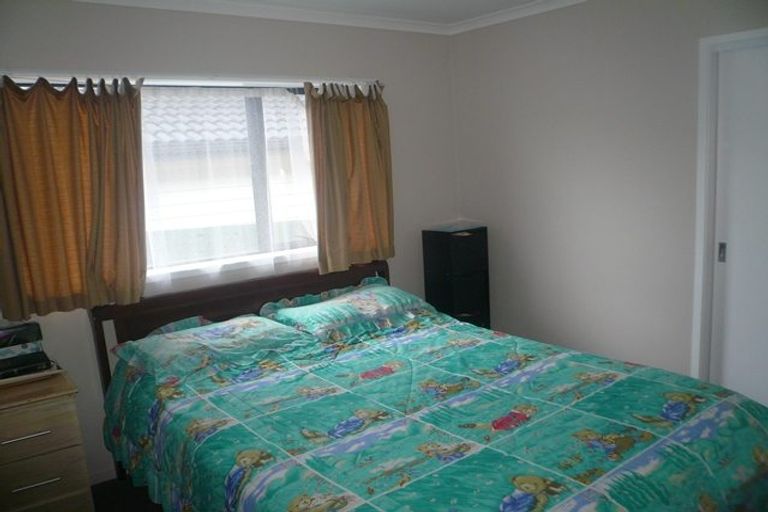 Photo of property in 67 Pomaria Road, Henderson, Auckland, 0610