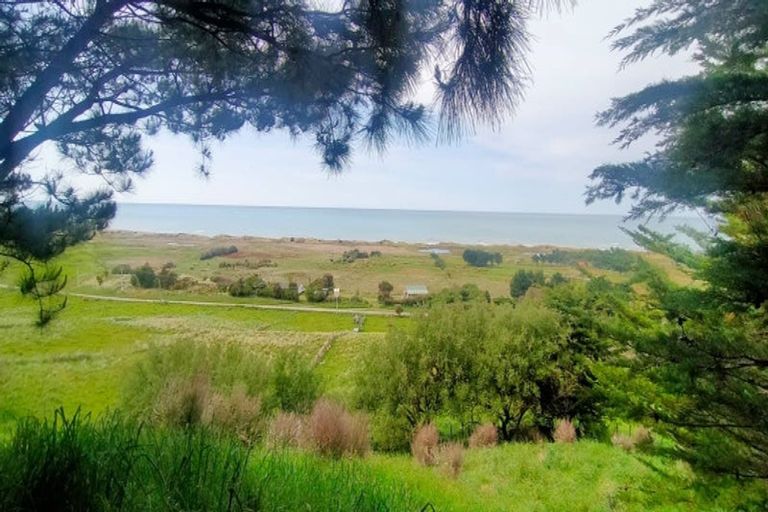 Photo of property in 212 Flat Point Road, Flat Point, Masterton, 5883