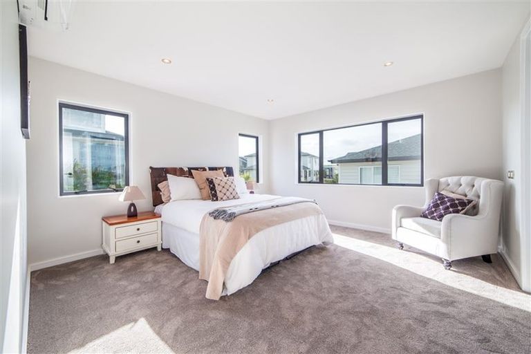 Photo of property in 36 Bounty Road, Long Bay, Auckland, 0630