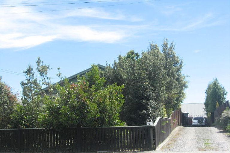 Photo of property in 4 Lake Terrace Road, Burwood, Christchurch, 8061