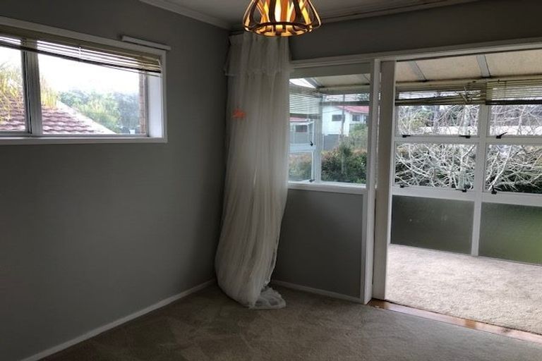 Photo of property in 28 Killarney Avenue, Torbay, Auckland, 0630