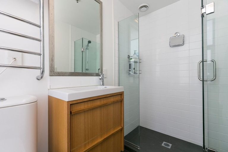 Photo of property in Augusta Apartments, 31/254 Willis Street, Te Aro, Wellington, 6011