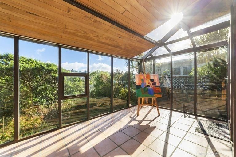 Photo of property in 22 Silverbirch Grove, Churton Park, Wellington, 6037