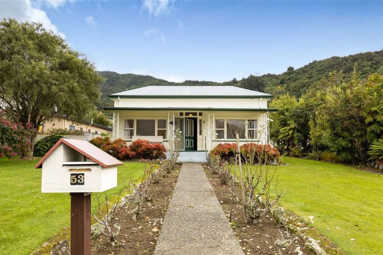 Photo of property in 53 Main Rd Havelock, Havelock, 7100