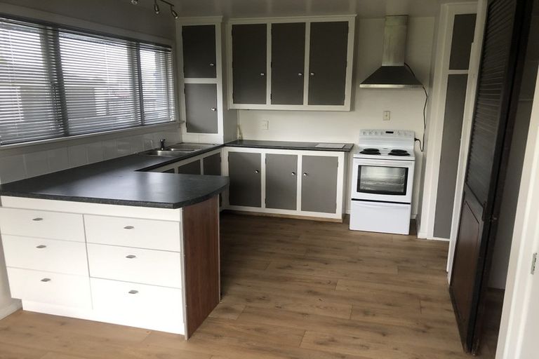 Photo of property in 10a Epsom Road, Sockburn, Christchurch, 8042