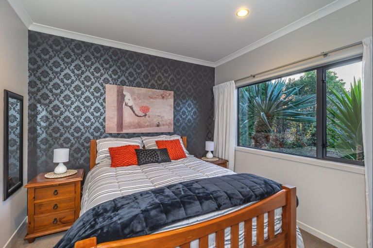 Photo of property in 36 Saint Laurent Way, Ohau, Levin, 5570