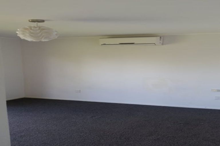 Photo of property in 2/32 Killarney Avenue, Torbay, Auckland, 0630