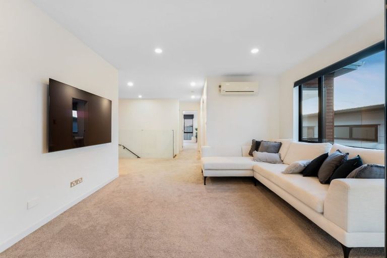 Photo of property in 9 Coastview Lane, Long Bay, Auckland, 0630