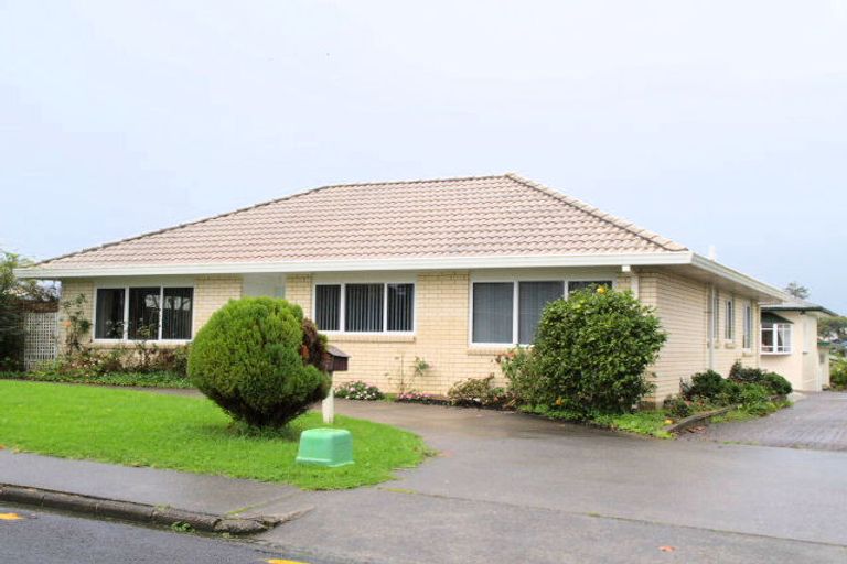 Photo of property in 2/58 Elliot Street, Howick, Auckland, 2014