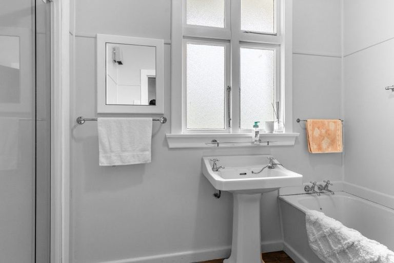 Photo of property in 21 Home Street, Winton, 9720