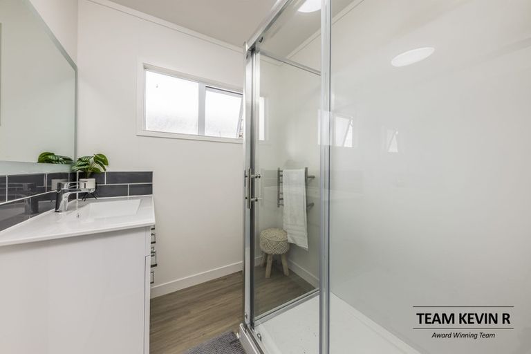 Photo of property in 2/76 Mcannalley Street, Manurewa East, Auckland, 2102