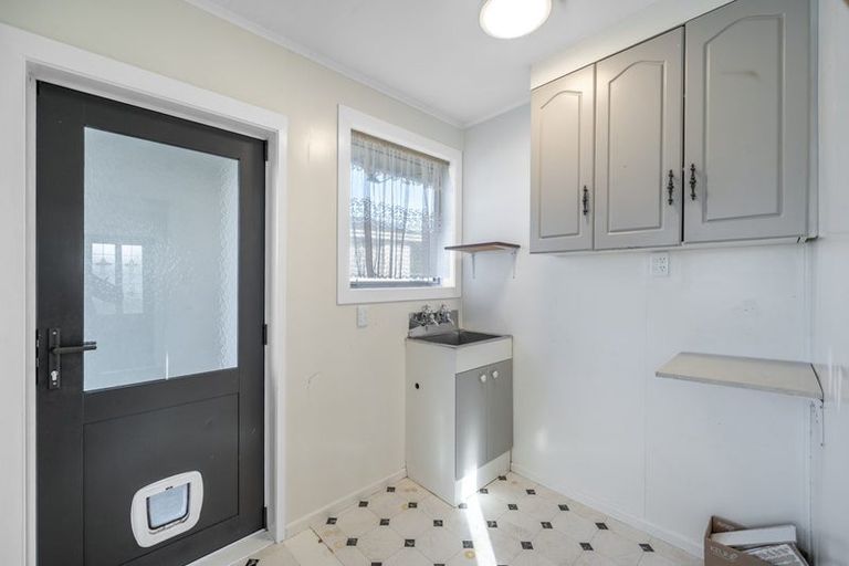 Photo of property in 28 Argyle Street, Kew, Invercargill, 9812