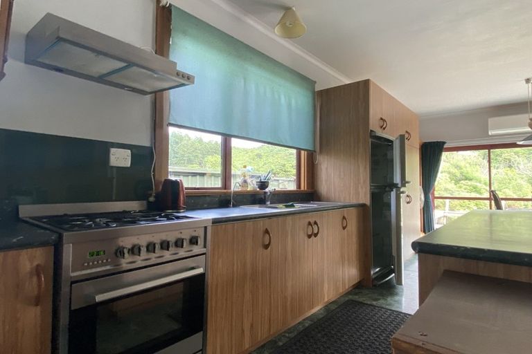 Photo of property in 56 Hampden Street, Picton, 7220