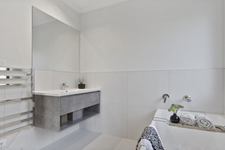 Photo of property in 24 Drower Glen, Flagstaff, Hamilton, 3210