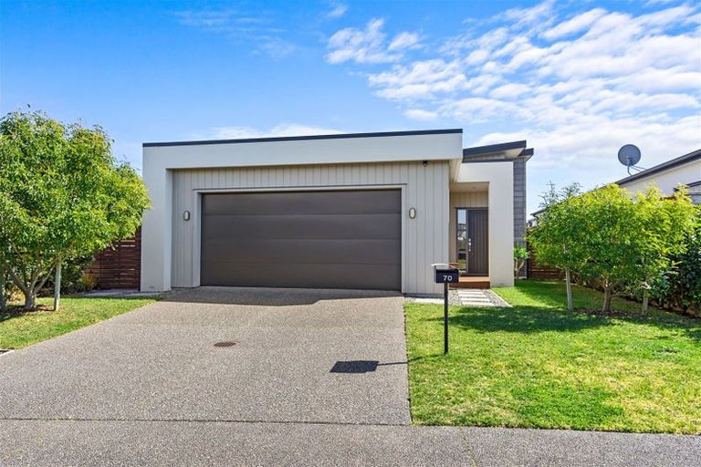 Photo of property in 70 Coast Boulevard, Papamoa Beach, Papamoa, 3118