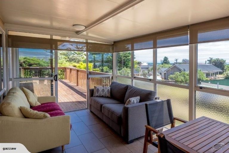 Photo of property in 3 Norna Grove, Waikawa Beach, Levin, 5573
