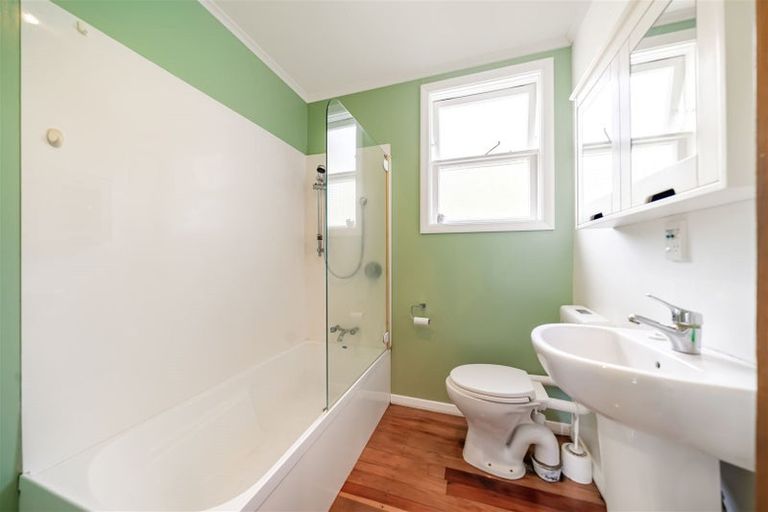 Photo of property in 1/457 Fergusson Drive, Trentham, Upper Hutt, 5018