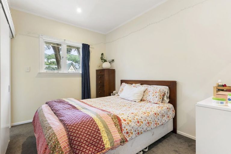 Photo of property in 97 The Parade, Island Bay, Wellington, 6023