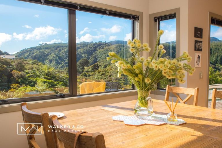 Photo of property in 7 Percy Kinsman Crescent, Riverstone Terraces, Upper Hutt, 5018