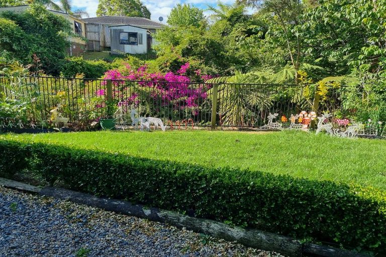 Photo of property in 84 Butterworth Drive, Glendene, Auckland, 0602